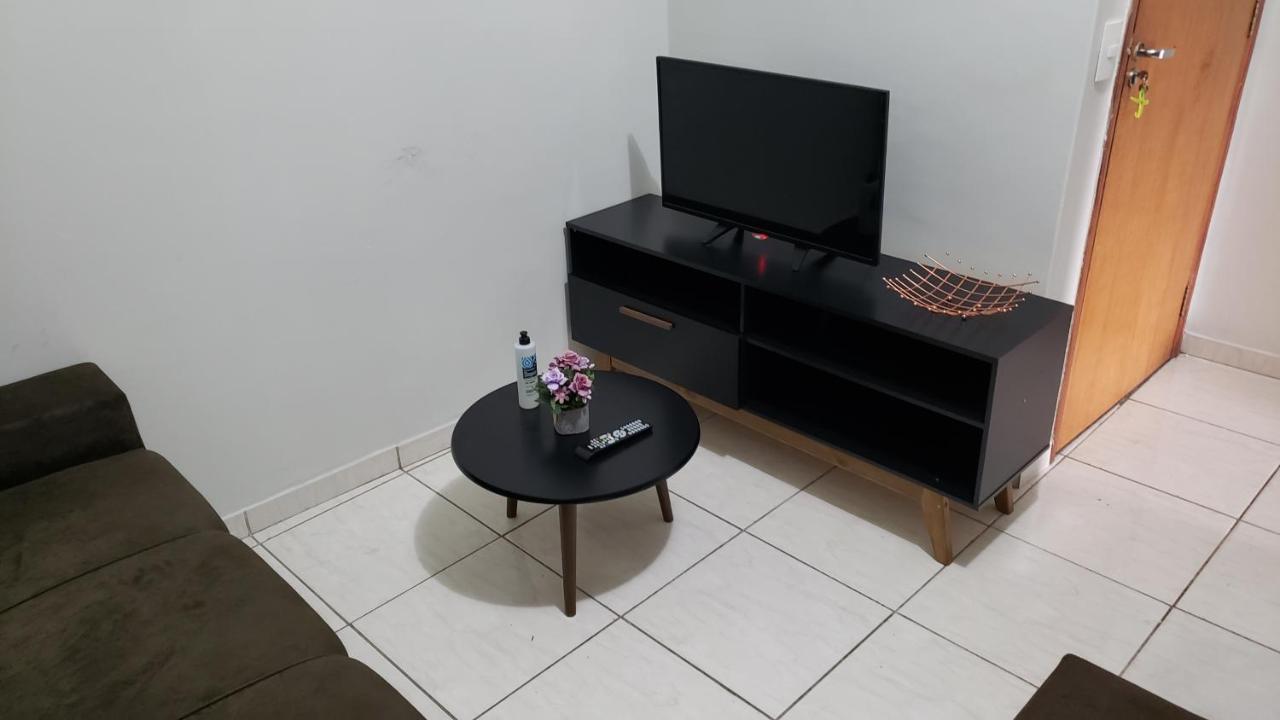 Apartamento Apto Aconchegante No Guara Ii,proximo Ao Aeroporto Brasília